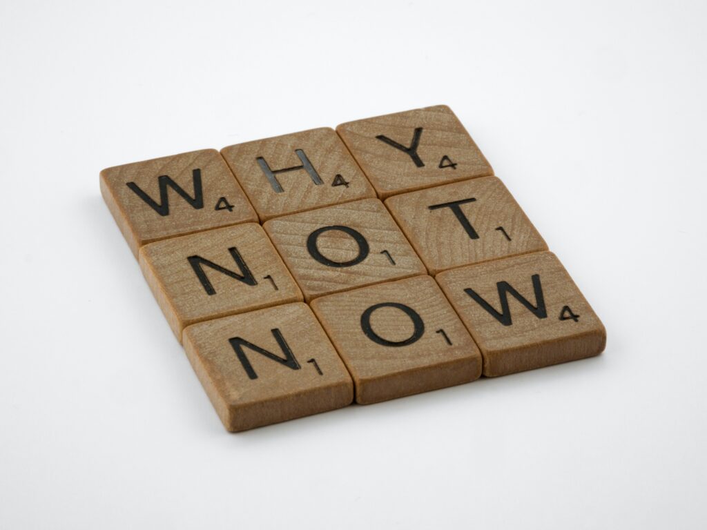 8 steps to beat procrastination based on the book the procrastination cure by Zahariades